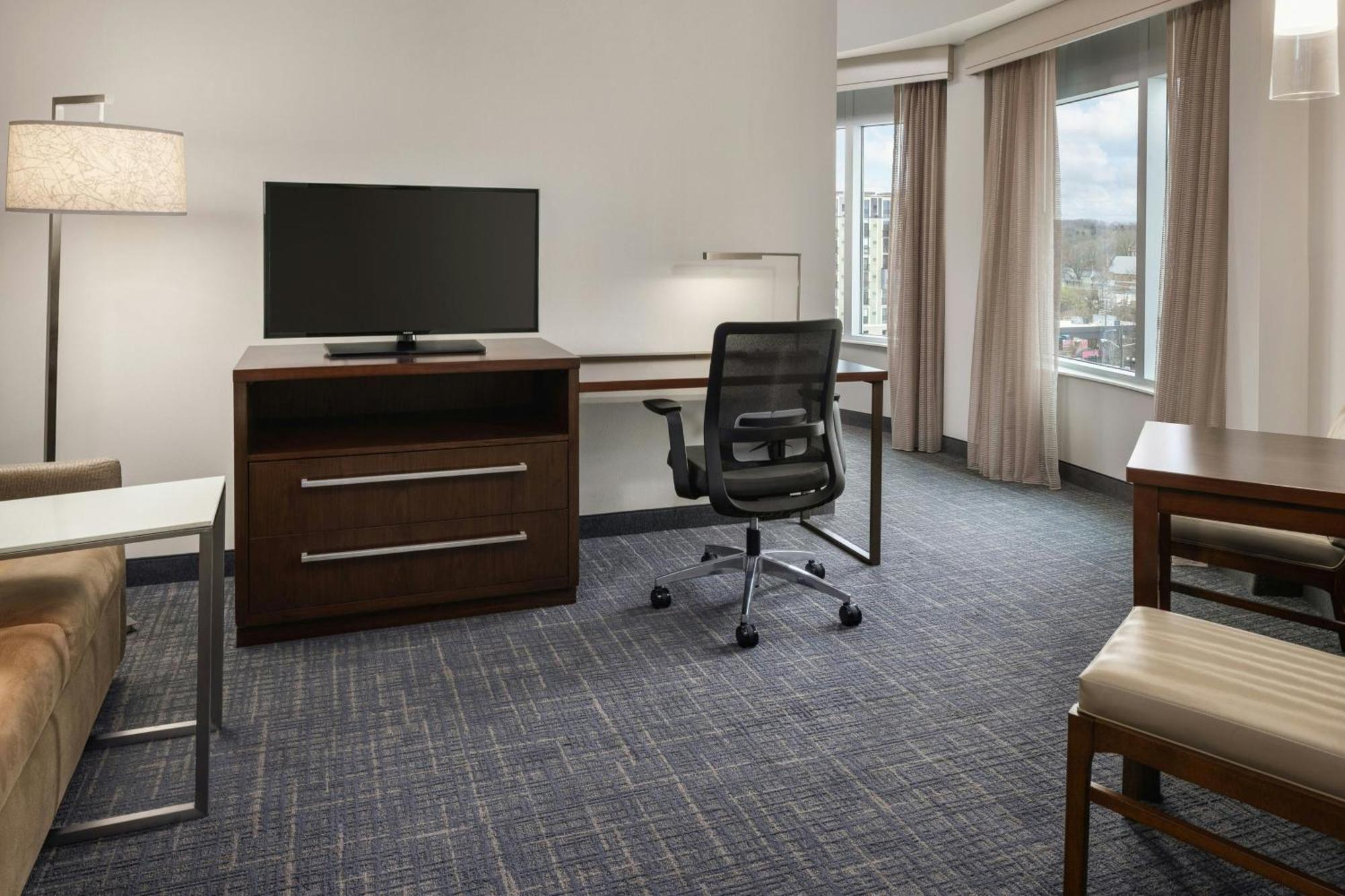 By Marriott Downtown Hotel