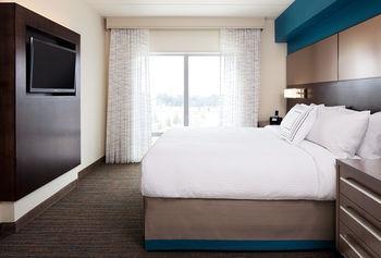 By Marriott Downtown 3*