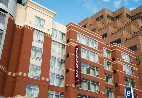By Marriott Downtown Hotel Ann Arbor