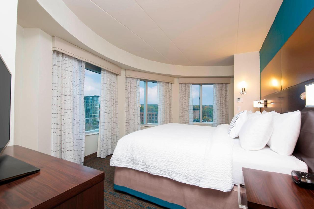 By Marriott Downtown Hotel 3*